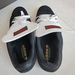 Men sneakers